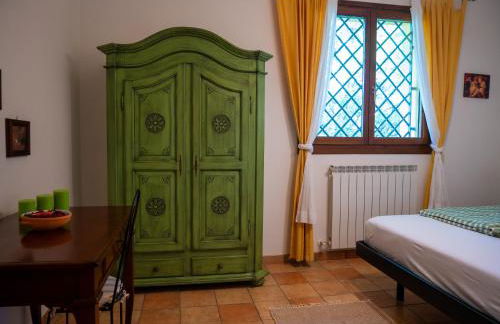 HOST4U - BORGATA VALLONE Apartments with Stunning Garden and Parking - Foto 9