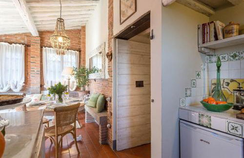 Rosyabate Cottage, with Private Garden and views between Lucca and Pistoia - Foto 93