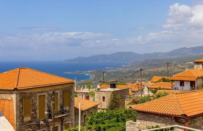 Platsa Seaview Retreat - A Stone-built Escape - Photo 5