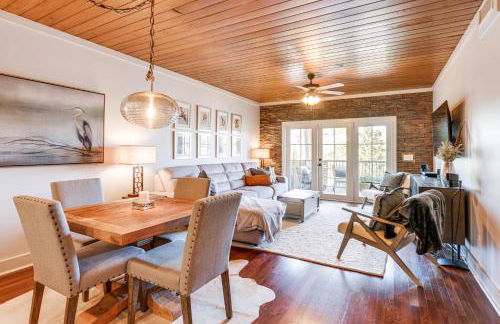 Balcony and Community Perks Lake Martin Condo! - Foto 3