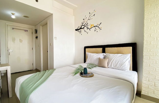 Homey And Cozy Living Studio At Poris 88 Apartment - Foto 3