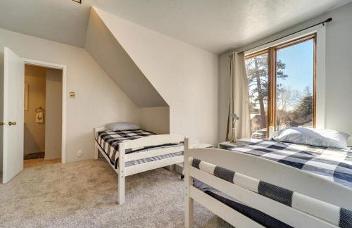 Dolorable Home with Yard - Walk to River! - Foto 23