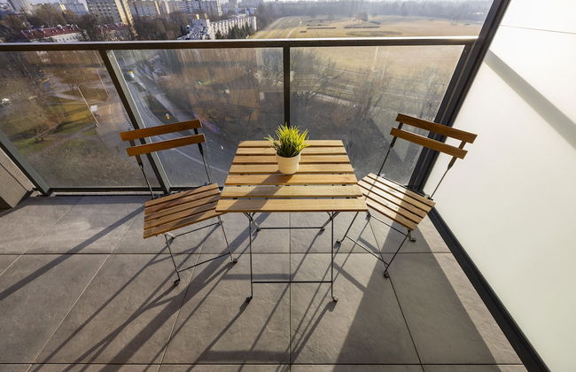 Horse Racing View 8th Floor by Renters - Photo 18