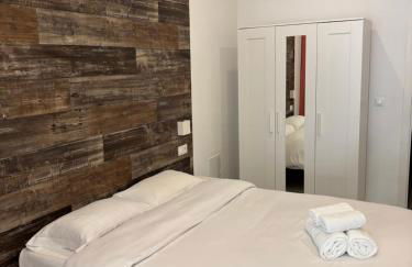 HERMOSO PISO a 3 min de la ESTACION DE BUS Y TREN AVE - Photo 2