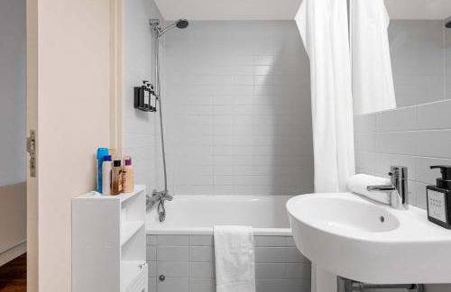 Stunning Canal Side Flat by City SuperHost - Foto 7