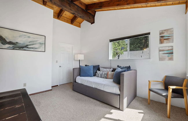 Hall Court Manor - Hot Tub, Pet Friendly, Pool Table! - Foto 13