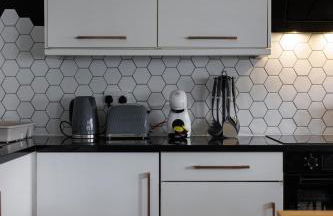 Flatzy - Prime City Apartment with Free Parking & Ping Pong Table - Foto 2