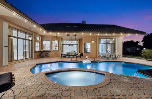 Grand 6BR Plantation Estate w/ Tennis & Pool - Foto 19