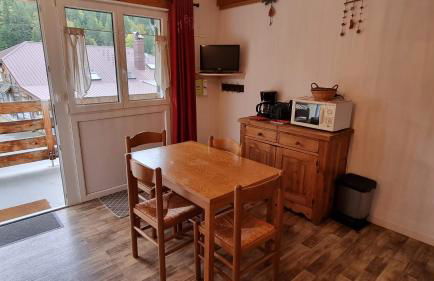 La Babaute 2 Studios 2-4 pers, Calme et nature, balcon et parkings - Foto 4