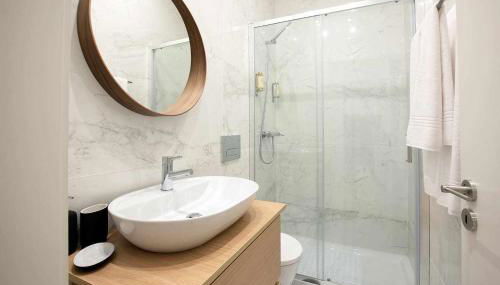 North Side - Photo 4