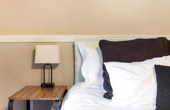 Cozy Country Poolside Getaway, 2BR, Near ATL - Foto 15