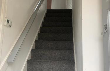 The Snug, ideal for sporting events and city breaks, hidden nook in the Heart of Newcastle, with parking, Wifi, Smart Tv, close to all local travel links - Foto 44