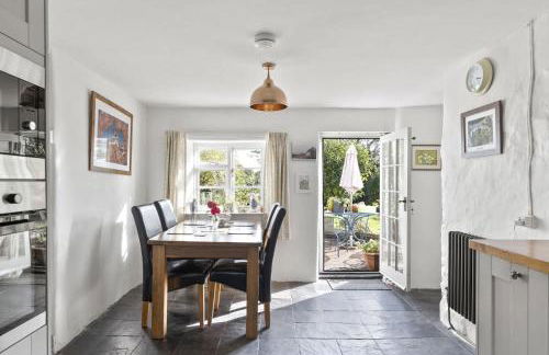 Thatched Cottage & Tranquil Gardens Gated Parking - Foto 9