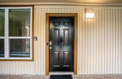 Towne Plaza Apartments #104 in the Galleria Area - Foto 25