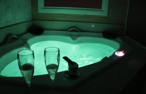 DUPLEX COM JACUZZI NA BORGES - SATTVA HOME - Foto 60