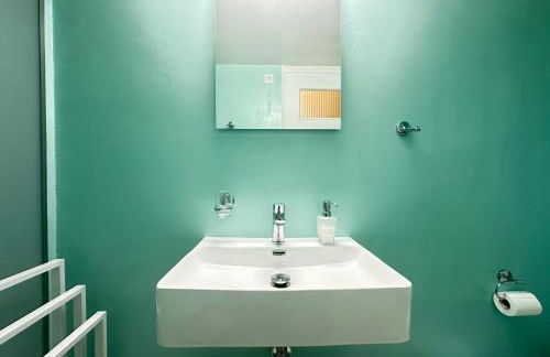 Paloma Lux Retreat-15' to Central Athens - Photo 37