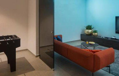 Design Villa Noble with Spa - Photo 23