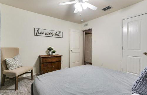 Patio, Pergola and Pool Access Aubrey Retreat! - Foto 20