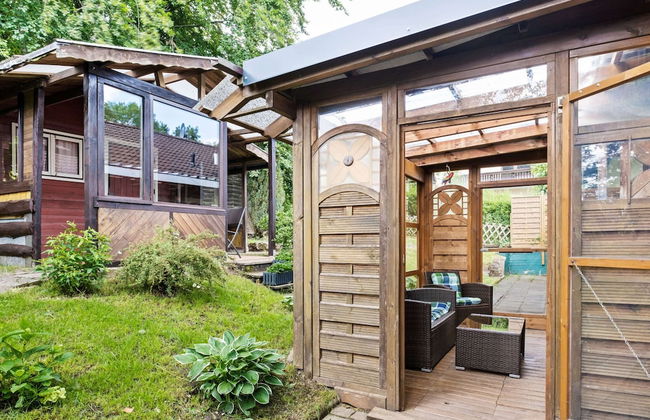 Feusdorf Forest Bungalow - Photo 24