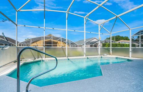 Great Location, gated community, private heated POOL - Foto 25