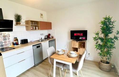 Le Courvoisy, Studio avec piscine, près Groupama Stadium et Salle Arena - Foto 8