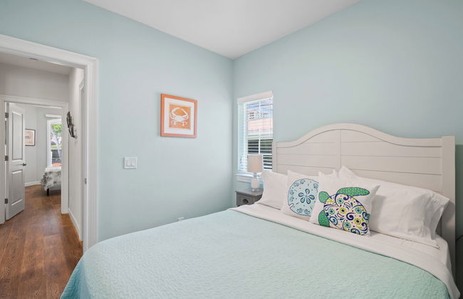 Sardinia Vacation Rental: Delightful Coastal Home near Vanderbilt Beach. Relax in a Private Pool and Spacious 4-BR Retreat with Modern Amenities. Ideal for Families. Minutes from Mercato and Local Attractions - Foto 26