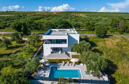 CROWONDER Sun Dance Apartments with Heated Swimming Pool Seaview and Garden - Foto 36