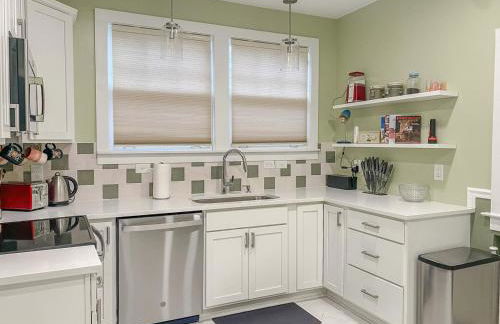 Near Downtown Midtown and Corktown - Photo 34