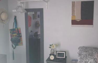 Private Studio Cabin steps from Calle 8 - Foto 40