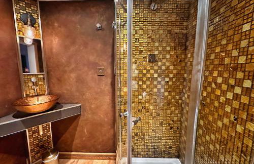 Chy Glynn. Luxury lodge with hot tub and views. - Foto 17