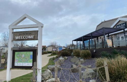 Modern & Homley 3BR Caravan - Foto 4