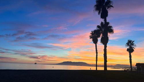 Marvellous Malaga Mediterranean and Mountain Views - Photo 3