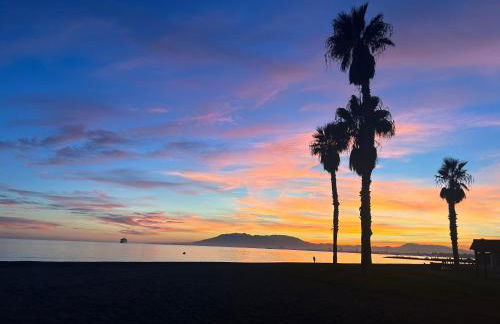 Marvellous Malaga Mediterranean and Mountain Views - Photo 3