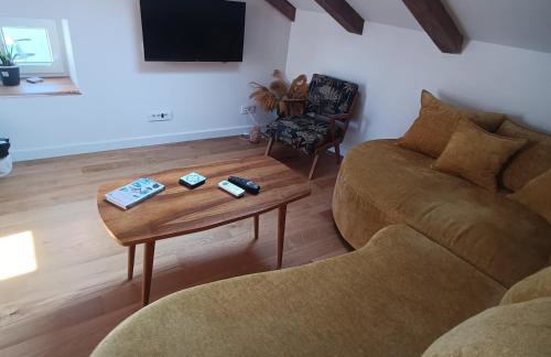 Apartman old house in Kastel Kambelovac - Photo 12