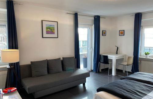 Preiswertes stilvolles Zimmer im privaten Haus mit großem schönem modernem Gemeinschaft Badenzimmer - Foto 31