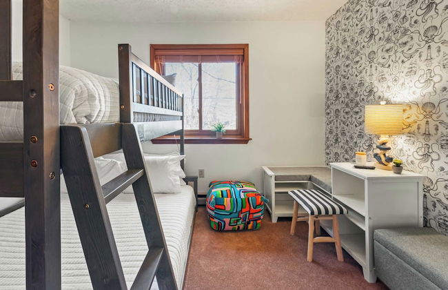 Pirate-themed Lakefront Home w/ Kayaks, Game Room, Views & Hidden Treasure Hunt - Foto 19