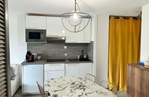 4 pers , 100m de la plage marina baie des anges French Riviera - Foto 26