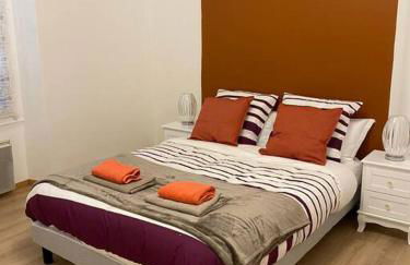 Grand F4 de 71m2 pour 6 personnes en plein centre ville Arpajon - Foto 7