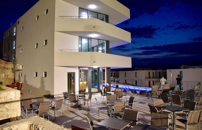 White Cloud Apartments - Photo 49