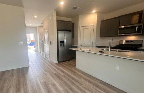 A modern retreat and Gateway to Yosemite - Foto 8