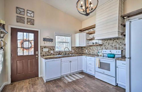 Gray Home with View of Boone Lake and Fire Pit! - Foto 9