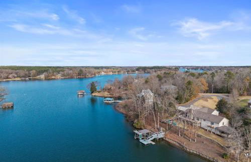 Lake House, Fire Table, Hot Tub, Screened in Porch - Foto 37