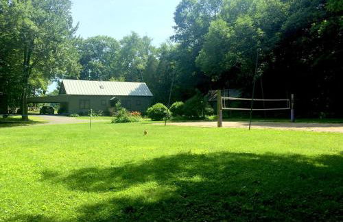 Cozy Cottage Rental with Lake Views near Okemo State Forest, Vermont - Foto 25