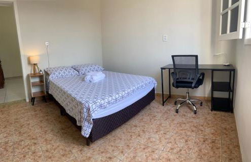 Casa arejada e iluminada, cozinha completa - Photo 62