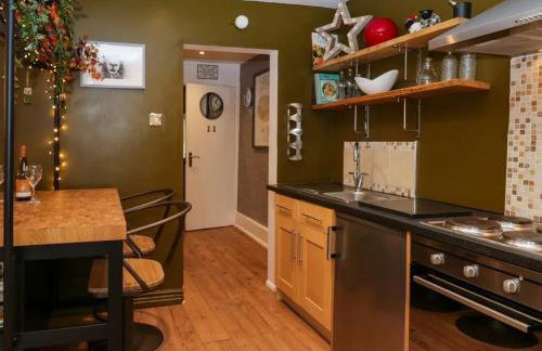 Tranquil Lake District Village Apartment - Foto 14