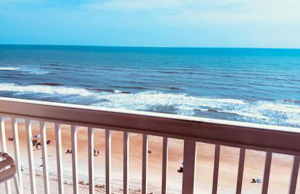 Breathtaking OCEAN FRONT Condo in Daytona Beach - Foto 14