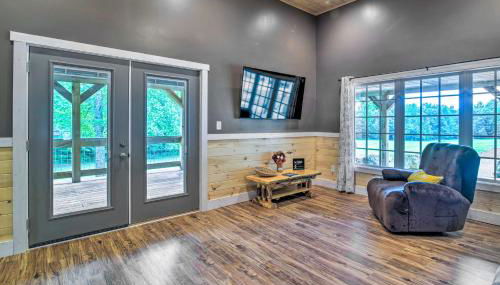 Secluded Brownsville Cabin with Deck and Fire Pit - Photo 4