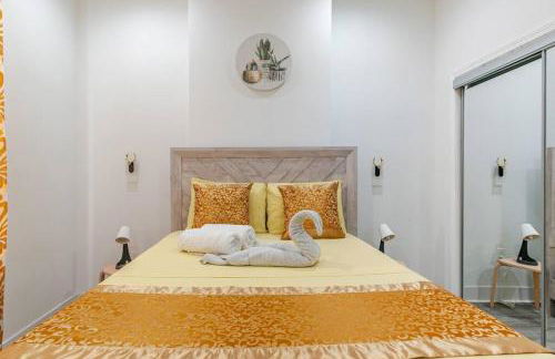 Golden Pearl with all you need within and around - Photo 19