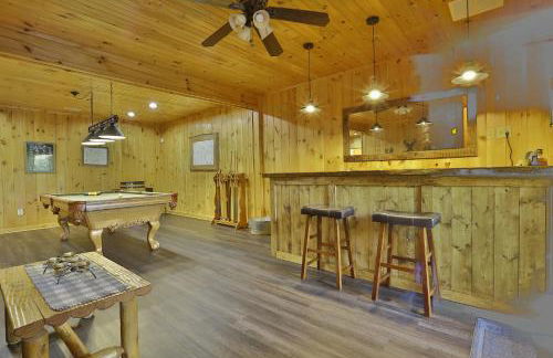 Chateau Relaxeau Breathtaking Spacious Mountain Home on Paved Road - Foto 36