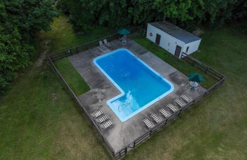 Unique Thornton Townhome Swim, Ski, and Hike! - Foto 34